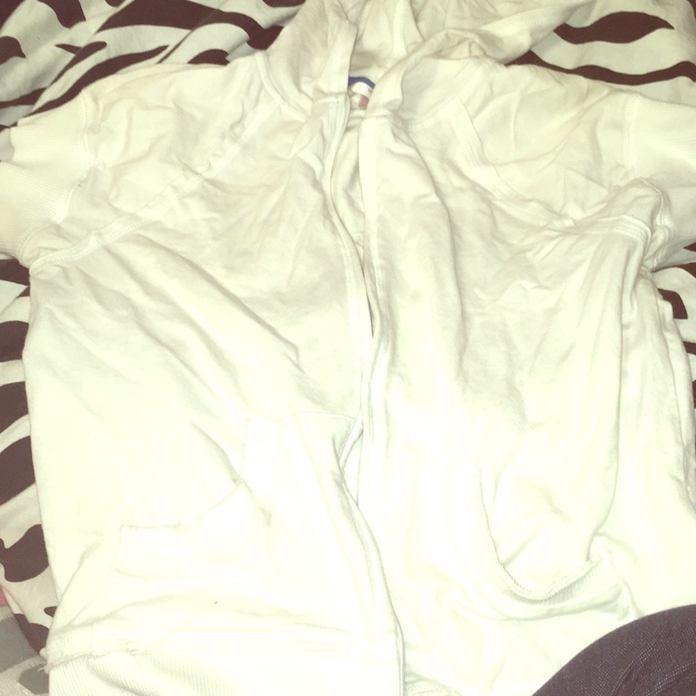 white short sleeved sweater